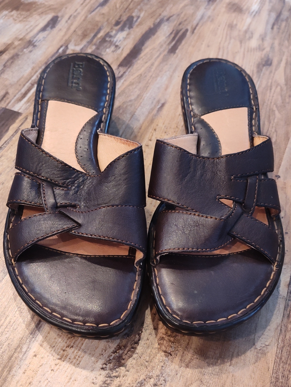 NWOT Born Dark Brown Leather Slide Sandals